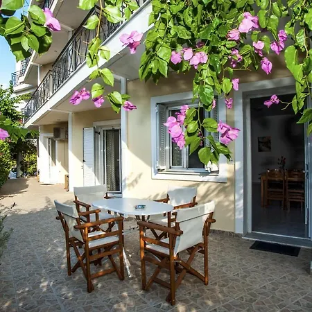 Captain Georgio Apartments Poros  Exterior photo
