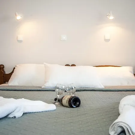Captain Georgio Apartments Poros  Exterior photo