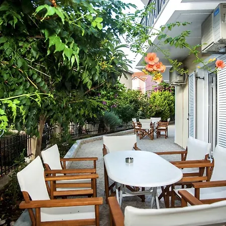 Captain Georgio Apartments Poros  Exterior photo