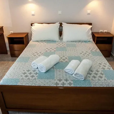 Captain Georgio Apartments Poros  Exterior photo