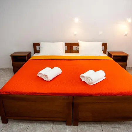 Captain Georgio Apartments Poros  Exterior photo
