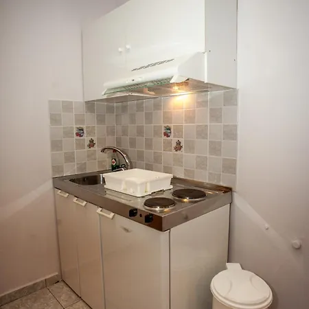 Captain Georgio Apartments Poros  Exterior photo
