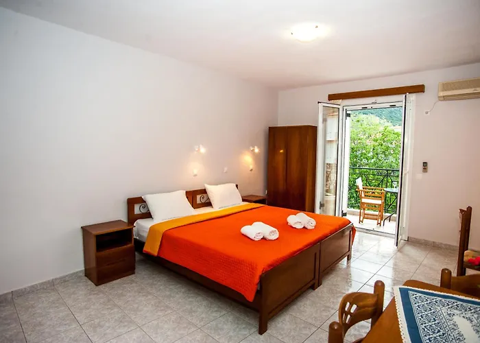 Captain Georgio Apartments